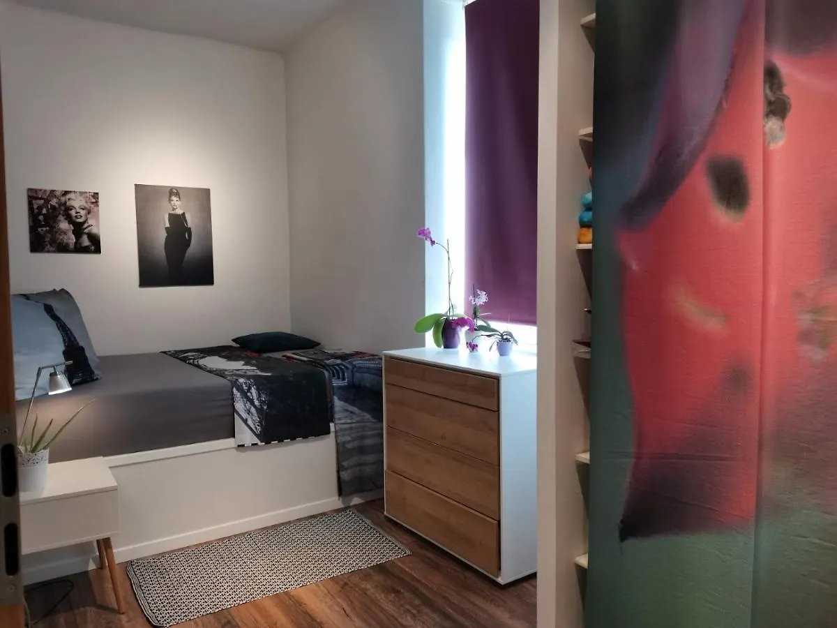 Apartment Andreas - Amphitheater With Free Parking- Pula