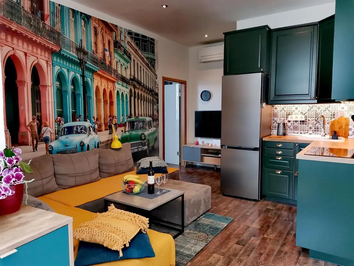 Apartment Andreas - Amphitheater With Free Parking- Pula Chorvatsko